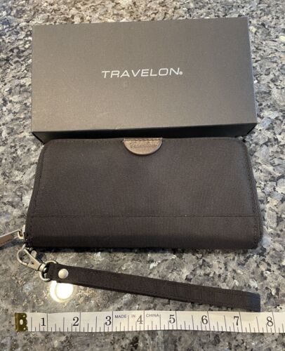 Travelon RFID Blocking Safe ID Wristlet Wallet Black Travel Organizer Full Zip